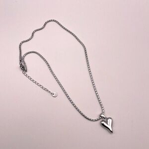 Silver Heart Pendant Necklace